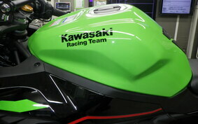 KAWASAKI ZX-25R ZX250E