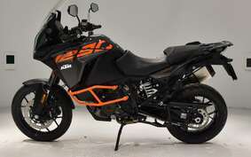 KTM 1290 SUPER ADVENTURE S 2020