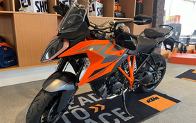 KTM 1290 SUPER DUKE GT 2024 V6940