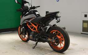 KTM 390 DUKE 2023 JPJ40