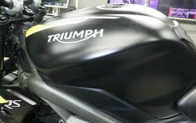 TRIUMPH STREET TRIPLE RS 2020 DA554Z