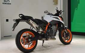 KTM 890 DUKE R 2023