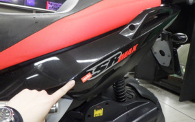 APRILIA SR MAX 125