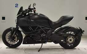 DUCATI DIAVEL DARK 2015