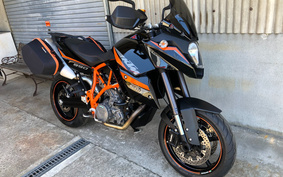 KTM 690 SUPERMOTO T 2014 VS940