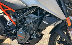 KTM 125 DUKE JPA40