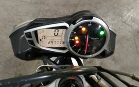 TRIUMPH STREET TRIPLE 85 2014 TTL11