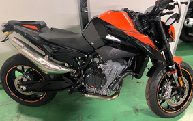 KTM 890 DUKE 2021 TU940