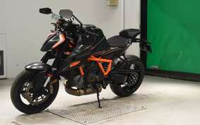 KTM 1290 SUPER DUKE R 2020 V3940