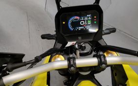 SUZUKI V STROM 800DE EM1BA