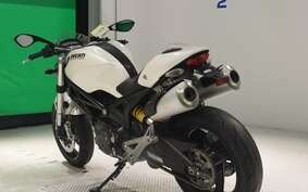 DUCATI MONSTER 696 + 2010