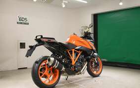 KTM 1290 SUPER DUKE GT 2024