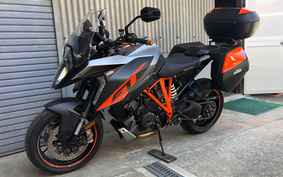 KTM 1290 SUPER DUKE GT 2016 V6940