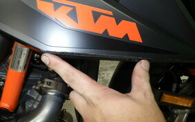 KTM 1290 SUPER DUKE R 2020 V3940