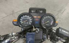 YAMAHA XJ550 4V8