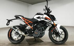 KTM 125 DUKE JPA40