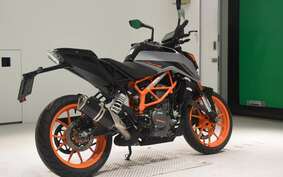 KTM 390 DUKE 2024