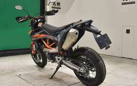 KTM 690 SMC R 2023 LSV40