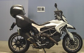 DUCATI HYPERSTRADA 820 2013 B201J