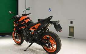 KTM 890 DUKE GP 2023