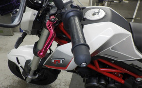 BENELLI TNT125