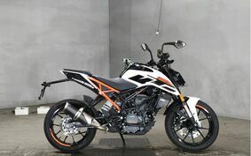 KTM 125 DUKE JPA40