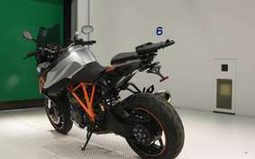 KTM 1290 SUPER DUKE GT 2017