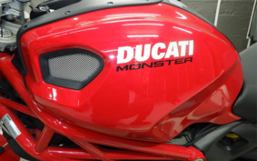 DUCATI MONSTER 696 2009