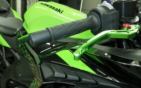 KAWASAKI ZX-25R ZX250E