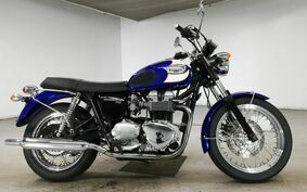 TRIUMPH BONNEVILLE T100 2004 J902TM