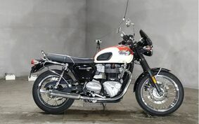 TRIUMPH BONNEVILLE T100 2017 DAD70