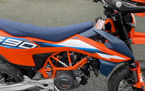 KTM 690 SMC R 2024 LSV40