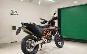 KTM 690 SMC R 2022