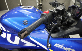 SUZUKI GIXXER 250 SF ED22B