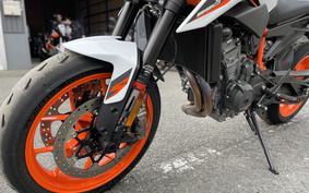 KTM 890 DUKE R 2023 TU940