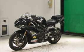 TRIUMPH DAYTONA 675