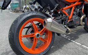 KTM 1290 SUPER DUKE R 2024 V3940