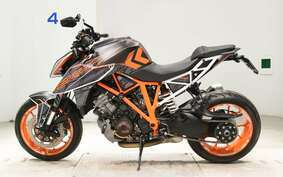 KTM 1290 SUPER DUKE R 2018 V3940