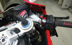 DUCATI 1199 PANIGALE S 2012