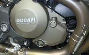 DUCATI M1200 S 2015