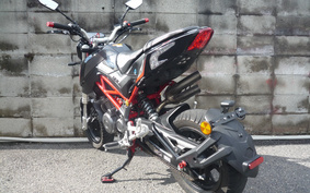 BENELLI TNT125