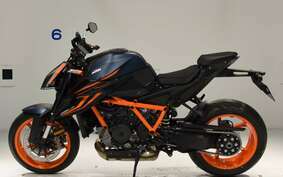 KTM 1290 SUPER DUKE R 2023 V3940