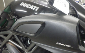 DUCATI DIAVEL 2013