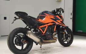 KTM 1290 SUPER DUKE R 2021