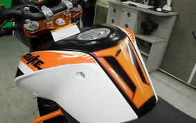 KTM 690 DUKE R 2014 LDU40