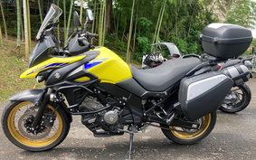 SUZUKI V-Strom 2021 C733A