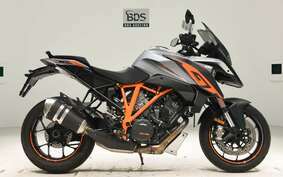 KTM 1290 SUPER DUKE GT 2019