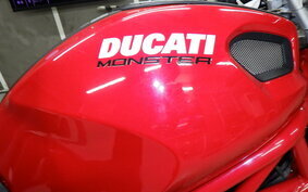 DUCATI MONSTER 696 2009