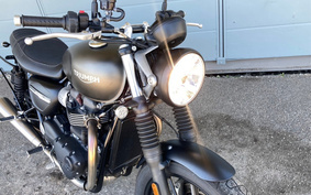 TRIUMPH STREET TWIN 2018 DAD74G