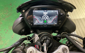 TRIUMPH STREET TRIPLE RS 2023 HDA614